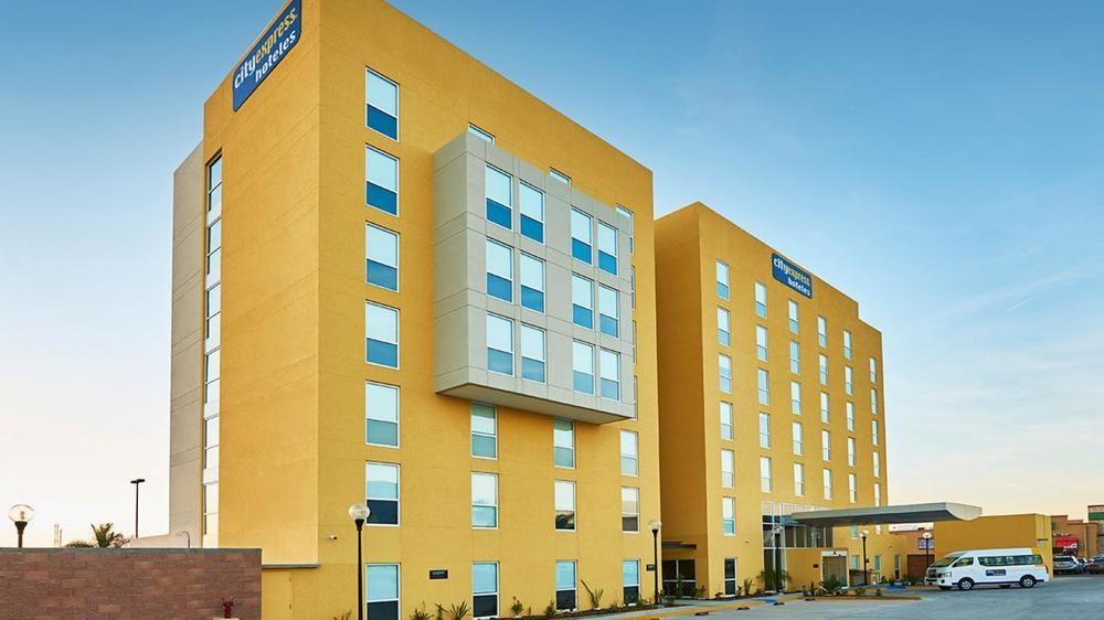 City Express By Marriott Comitan Экстерьер фото